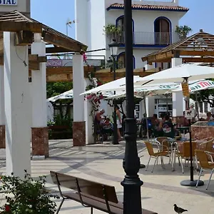 https://estudio-jimena-calahonda-en-el-centro-de-29780.1costadelsol.com